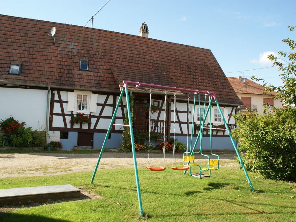 Cosy Holiday Home In Schleithal With Garden Buitenkant foto